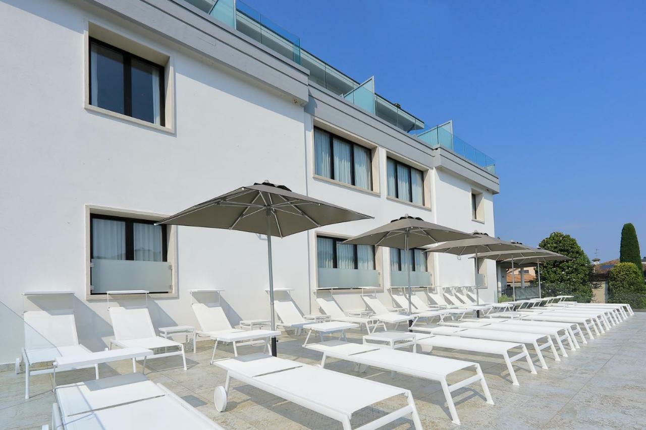 Hotel San Marco ペスキエーラ・デル・ガルダ エクステリア 写真